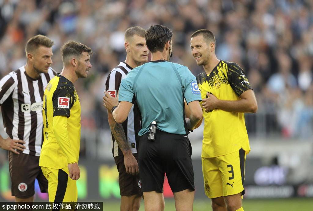 意甲焦点战分析：佛罗伦萨对阵罗马、那不勒斯迎战热那亚、乌迪内斯对决卡利亚里比分预测